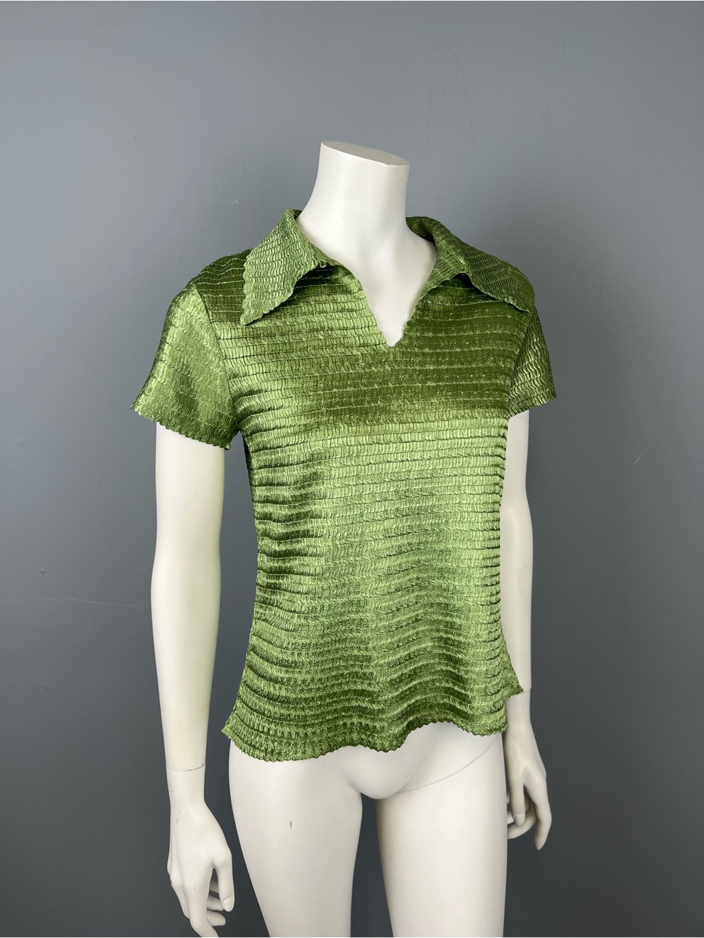 Sosh Stretchy Green Short-Sleeve Textured Polo Top with Shell Button